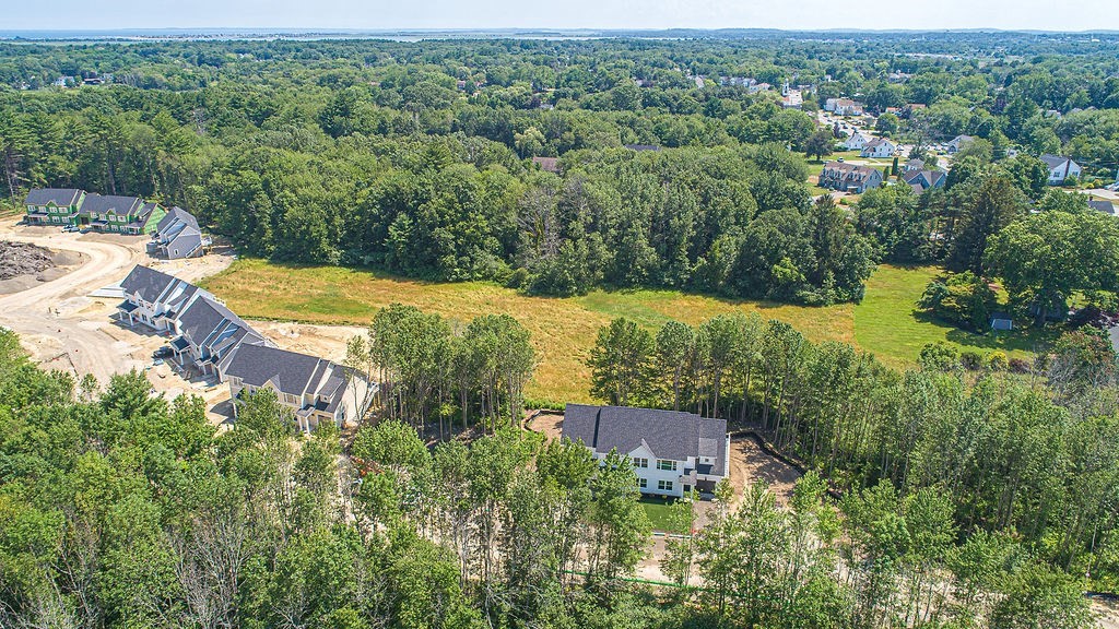 10 Meadowview Lane, Unit B Salisbury, MA 01952 - Photo 31 of 31 an aerial view of a house with a yard