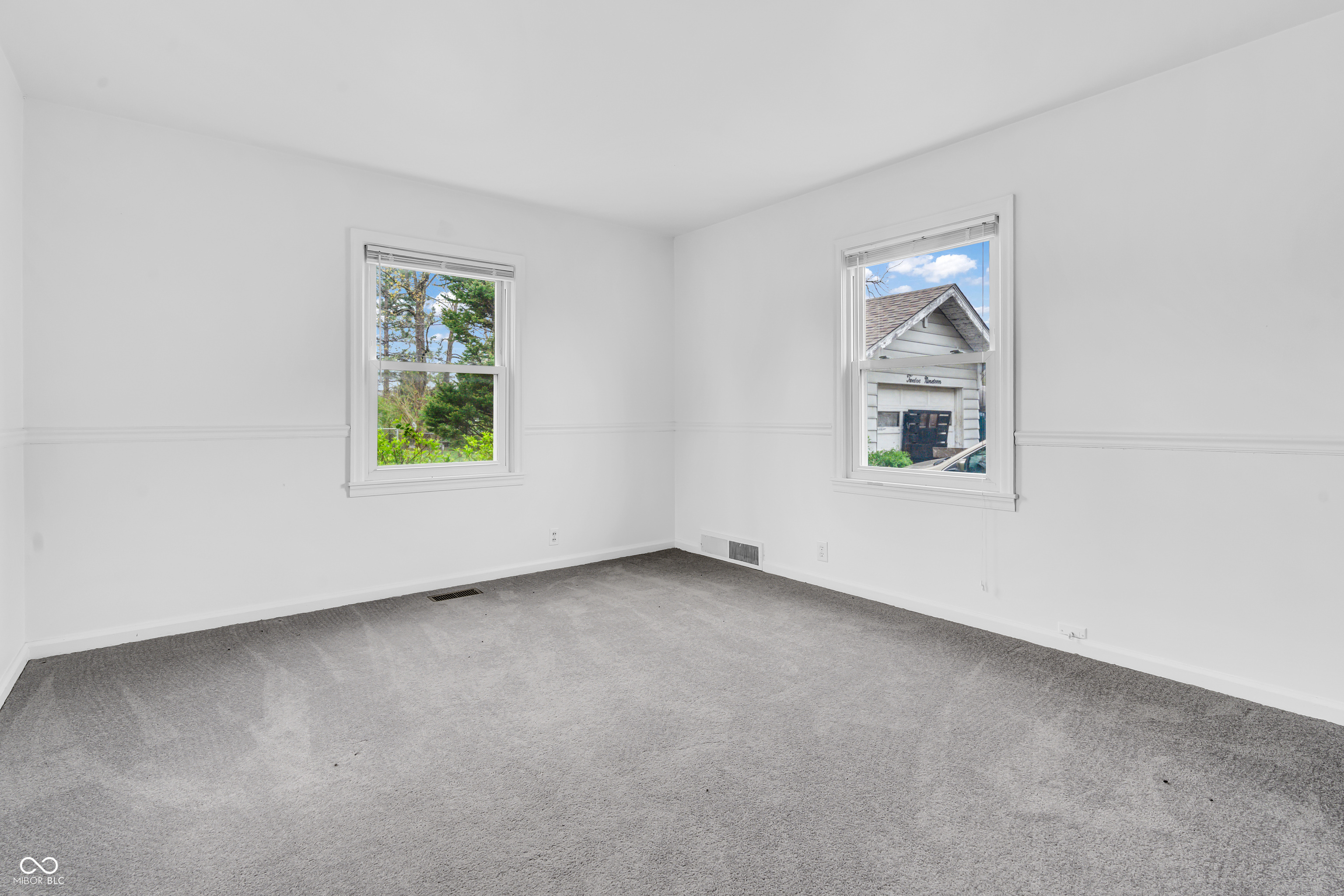 1223 East Thompson Road Indianapolis, IN 46227 - Photo 9 of 26