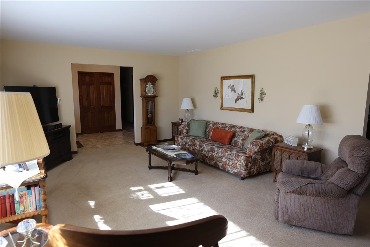 7966 Ridgemont Drive Newburgh, IN 47630 - Photo 4 of 20 Gallery Image 4
