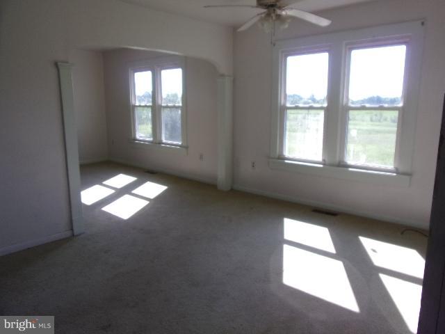 640 Hills Point Road Cambridge, MD 21613 - Photo 8 of 17 Living Room