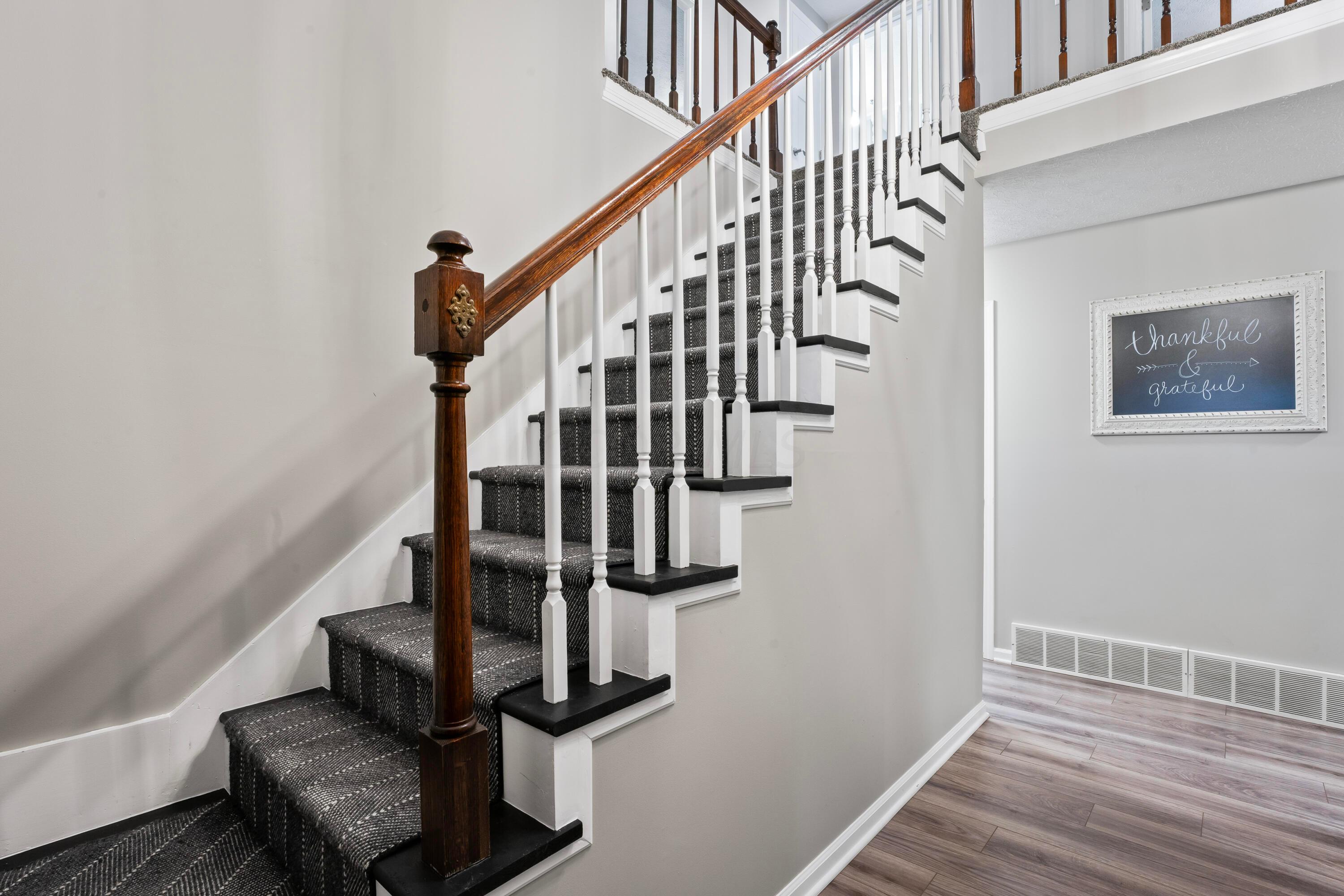 1584 Swans Road Northeast Newark, OH 43055 - Photo 73 of 77 photos_high_resolution_DSC07185