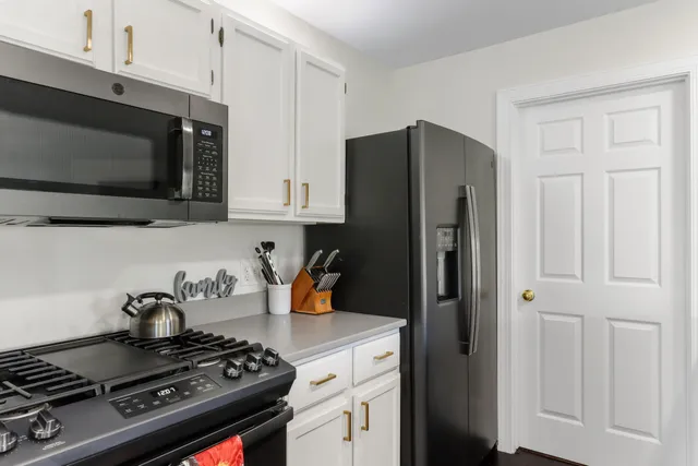 $285,000 | 658 Geneva National Avenue North, Geneva, WI 53147