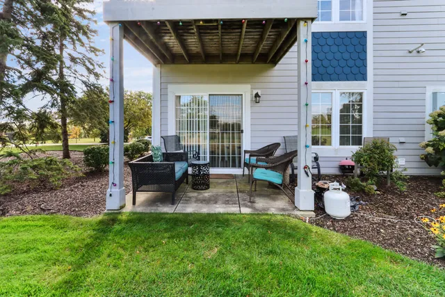 $285,000 | 658 Geneva National Avenue North, Geneva, WI 53147