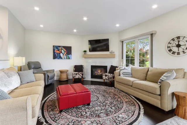 $285,000 | 658 Geneva National Avenue North, Geneva, WI 53147