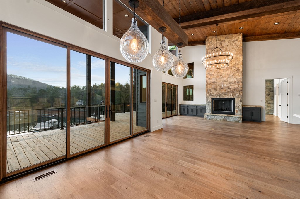 770 Fish Hook Point Blue Ridge, GA 30513 - Photo 21 of 95