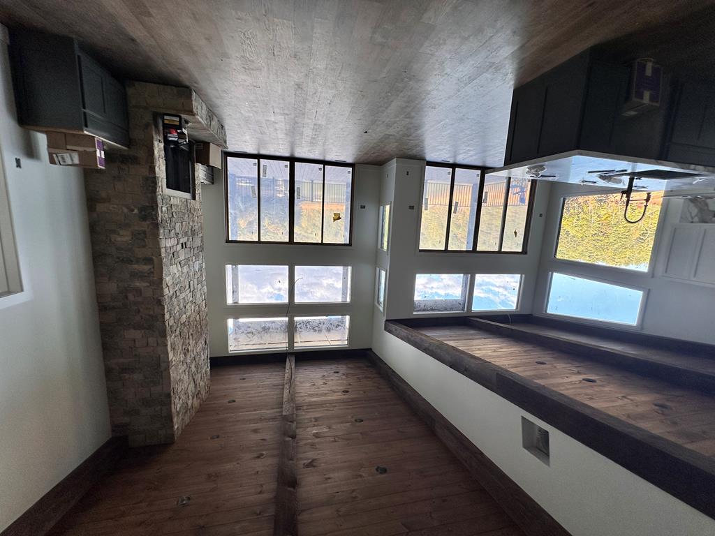 770 Fish Hook Point Blue Ridge, GA 30513 - Photo 4 of 95 Owners Suite