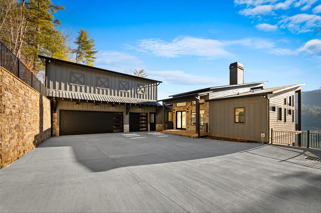 770 Fish Hook Point Blue Ridge, GA 30513 - Photo 70 of 95 Terrace Level Living