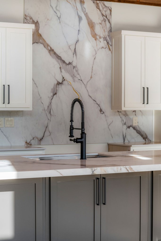 770 Fish Hook Point Blue Ridge, GA 30513 - Photo 80 of 95 3 Car Garage + Apartment