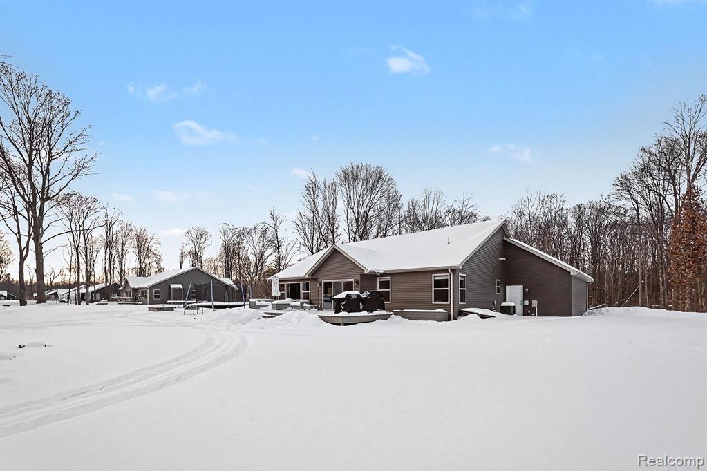 6303 High Road Algonac, MI 48001 - Photo 32 of 38