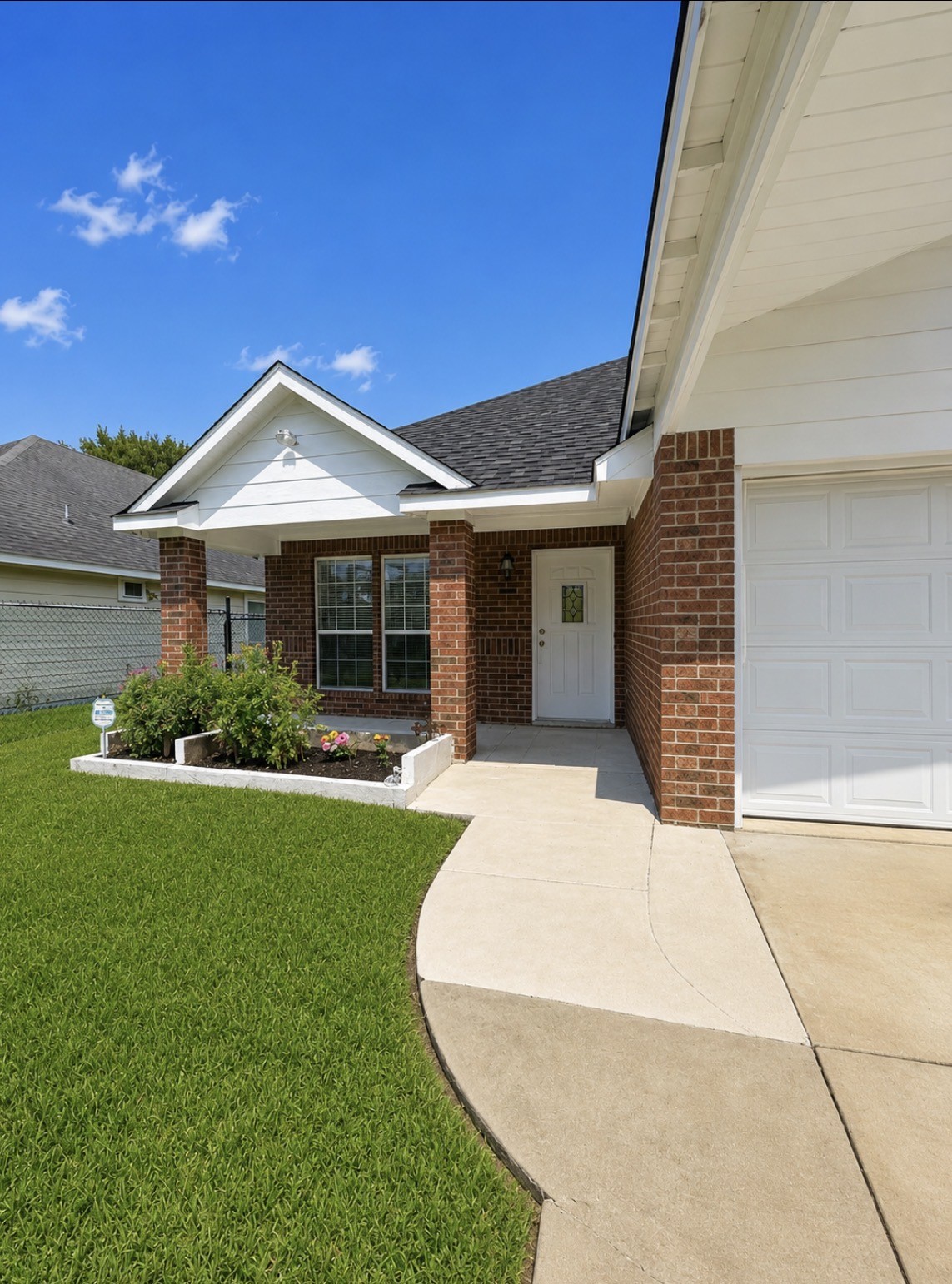 9422 Ledge Street Houston, TX 77075 - Photo 1 of 15 Front Entrance of 9422 Ledge St Houston TX 77075