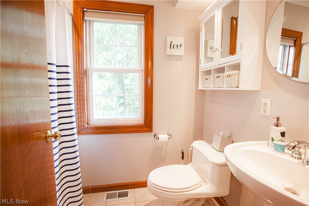 29122 Ridge Road Wickliffe, OH 44092 - Photo 22 of 30 Gallery Image 22