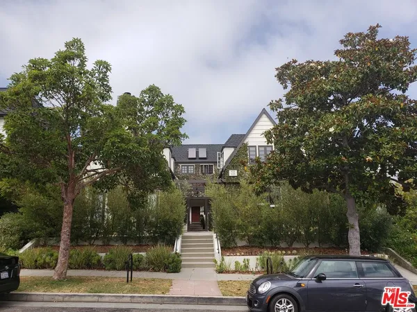 $3,300 | 923 16th Street, Santa Monica, CA 90403