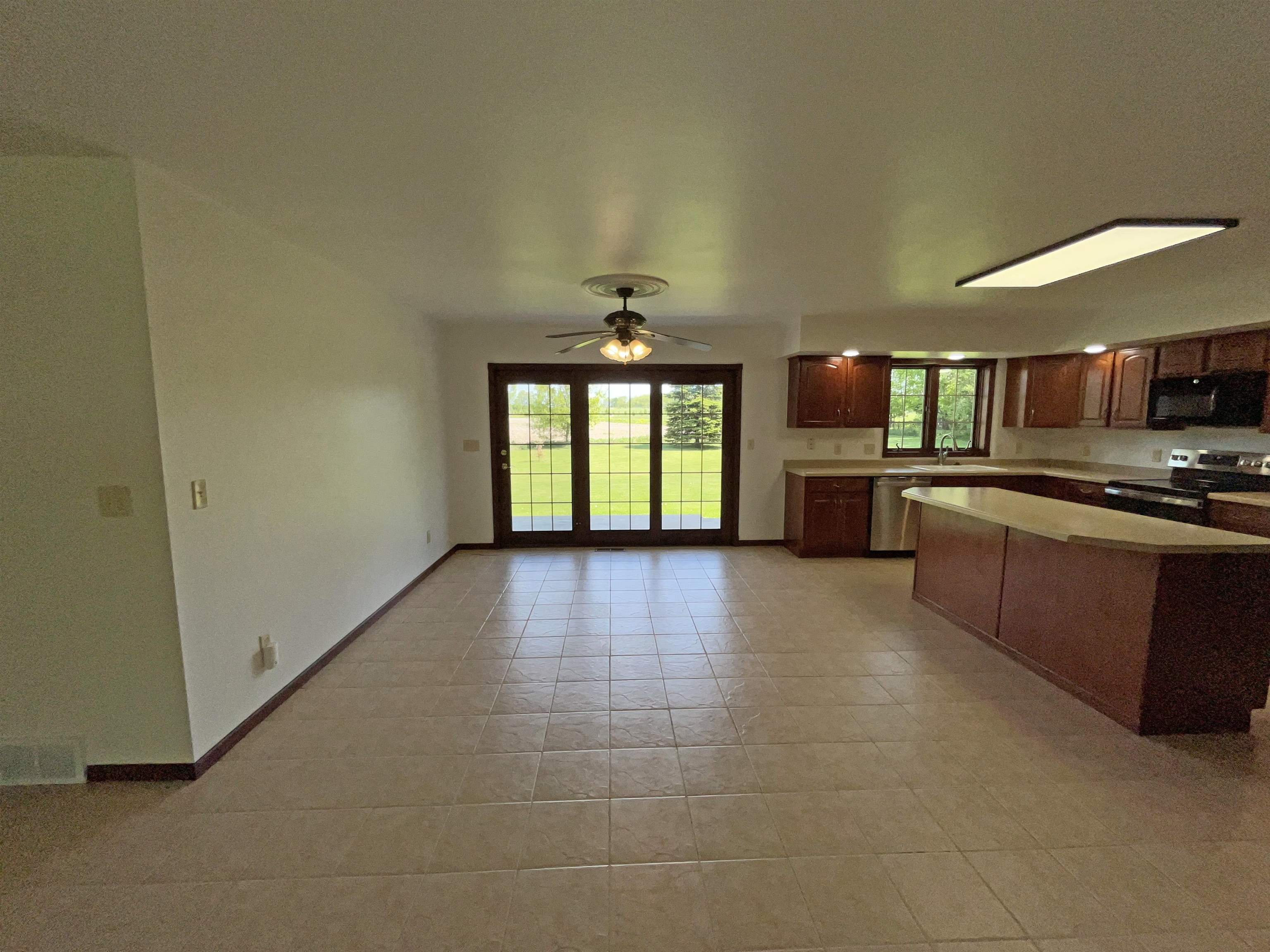 154786 Skyhill Road Wausau, WI 54403 - Photo 10 of 44