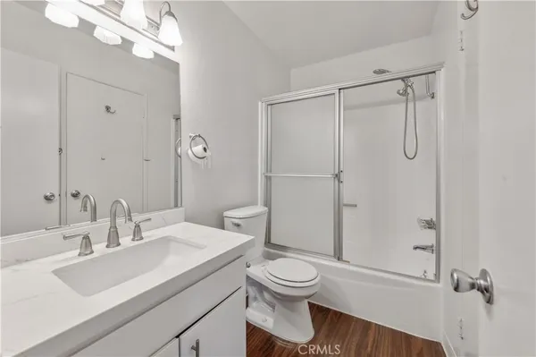 $3,195 | 415 South Prospect Avenue, Unit 215, Redondo Beach, CA 90277