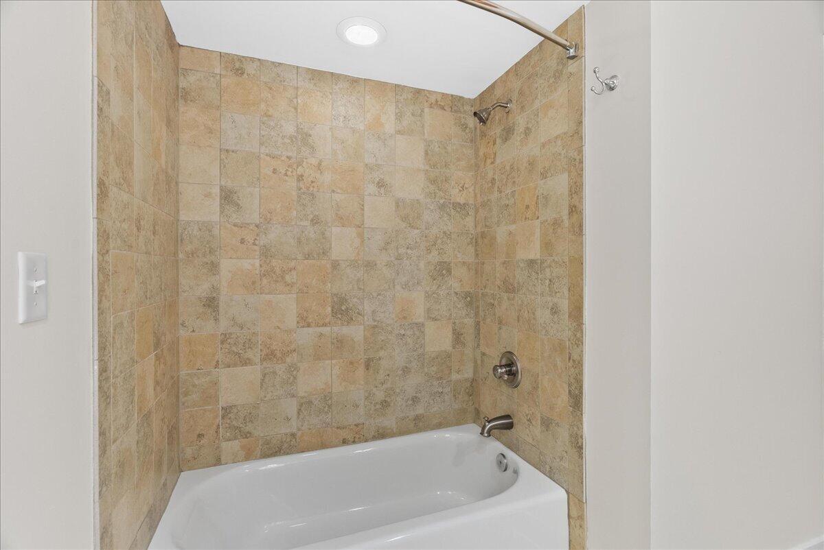 129 Walnut Street, Unit 125 Chattanooga, TN 37403 - Photo 16 of 59 16-DSC03977