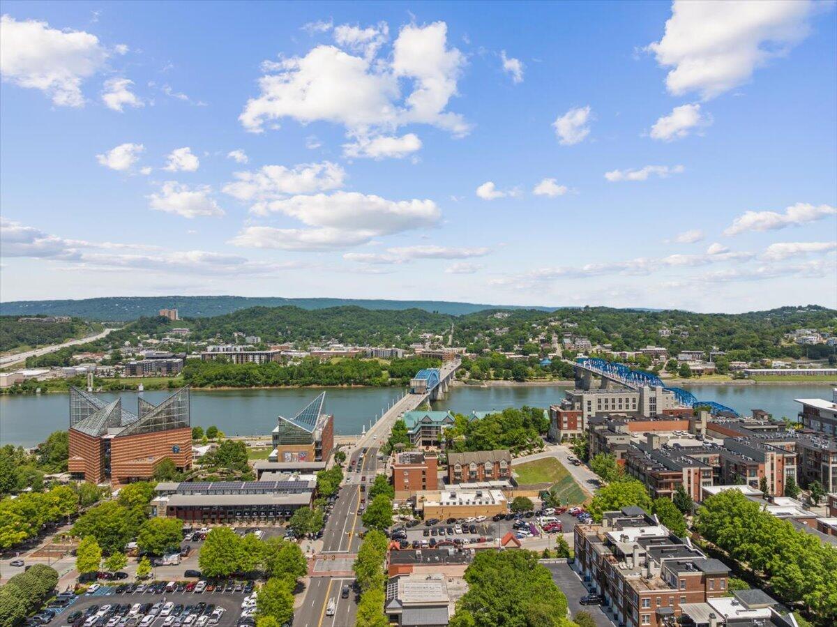 129 Walnut Street, Unit 125 Chattanooga, TN 37403 - Photo 44 of 59 44-DJI_20260506235247_0561_D