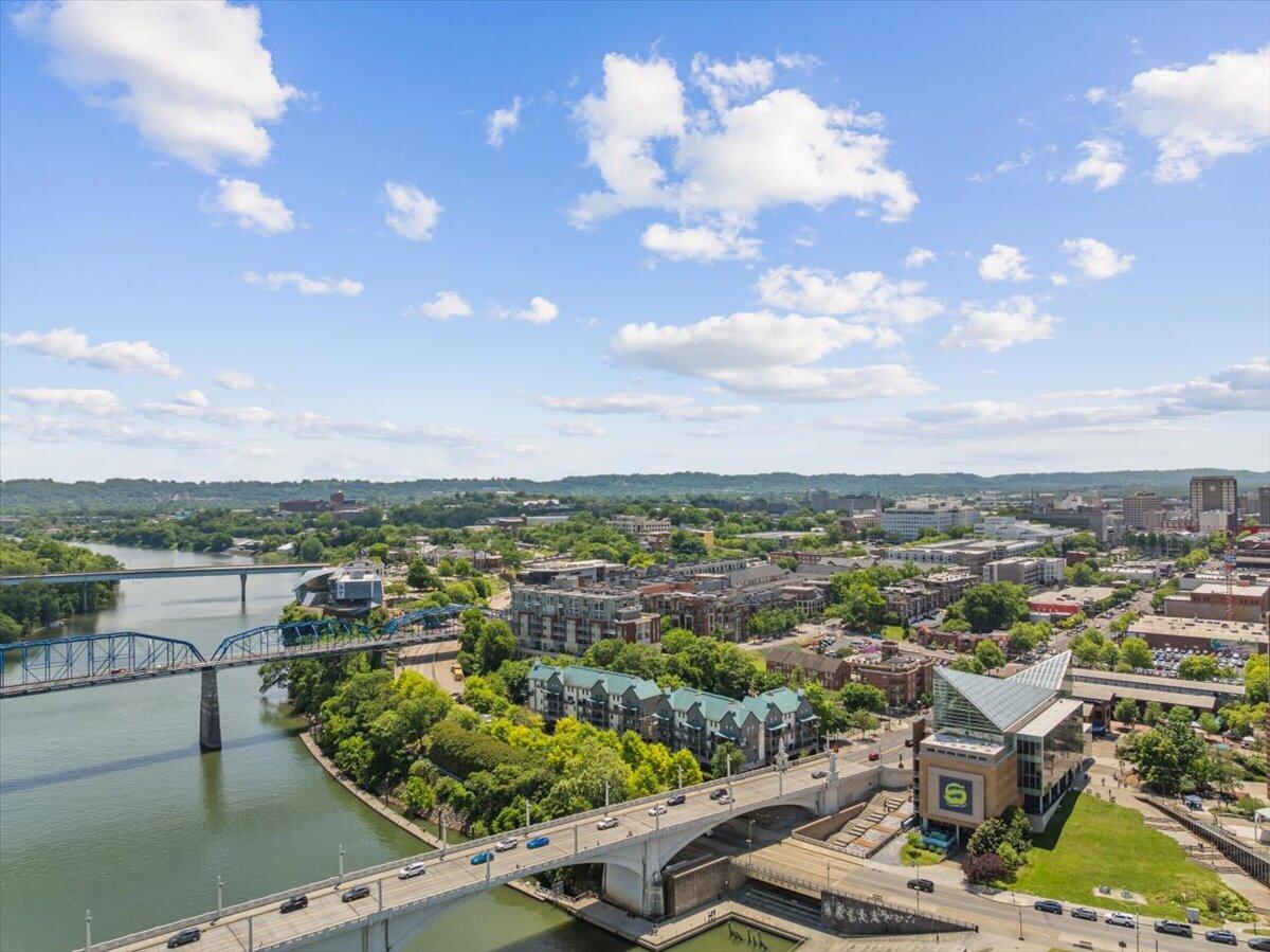 129 Walnut Street, Unit 125 Chattanooga, TN 37403 - Photo 46 of 59 46-DJI_20260506235115_0546_D