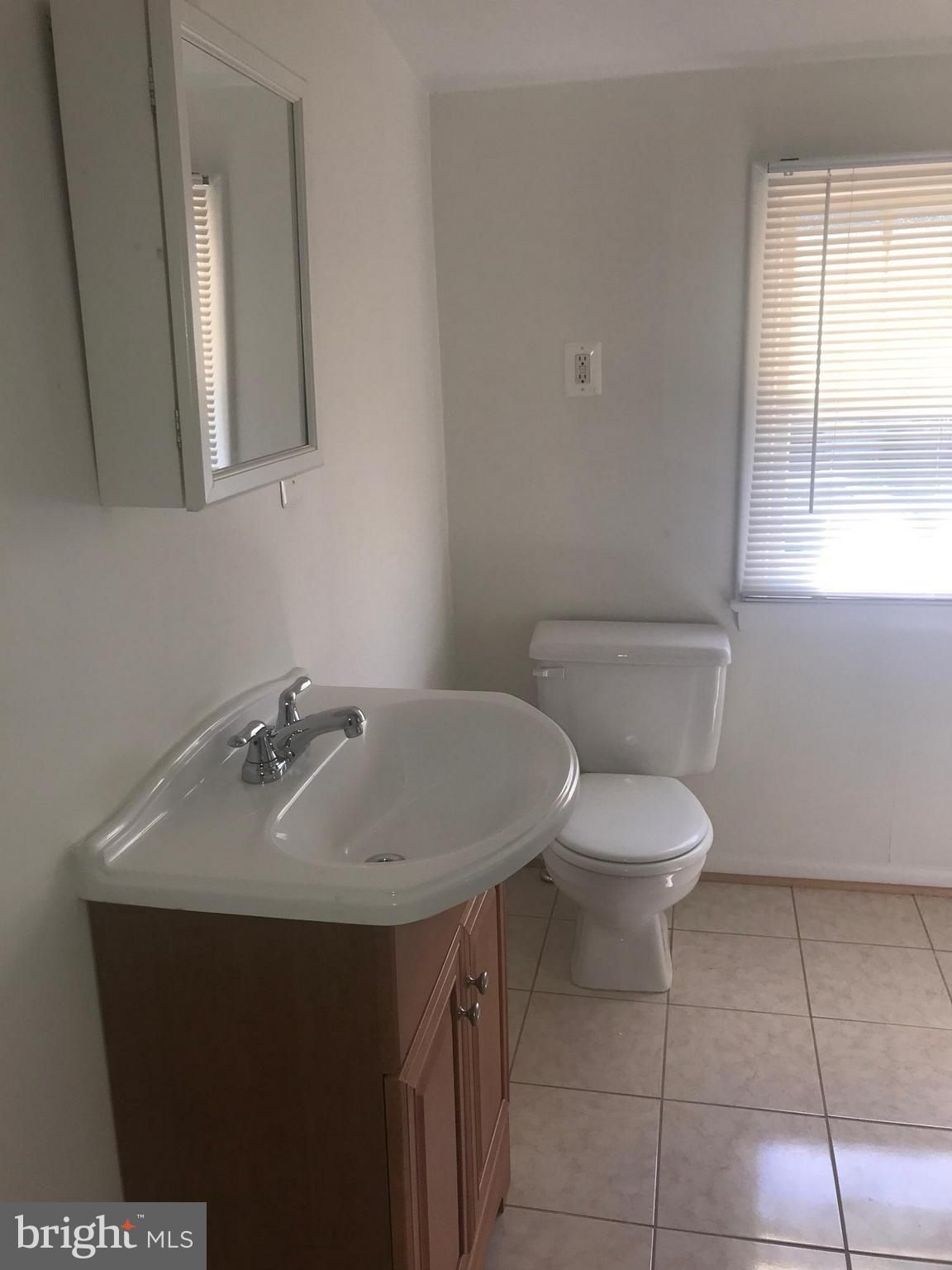 2609 Sheraton Street Silver Spring, MD 20906 - Photo 4 of 10 Bath