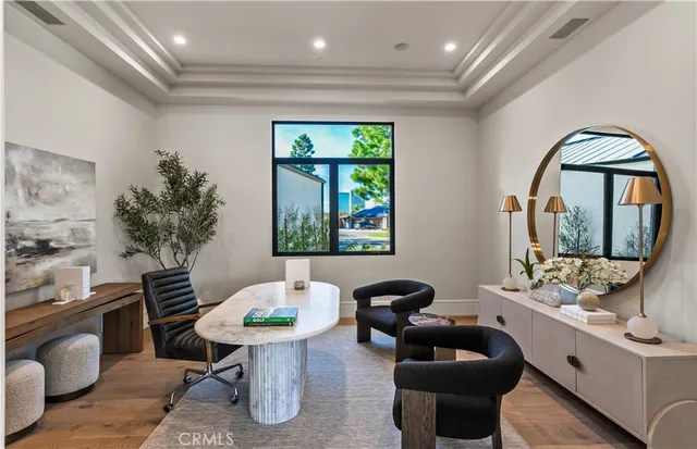 $21,995,000 | 76 Hillcrest Lane, Newport Beach, CA 92660