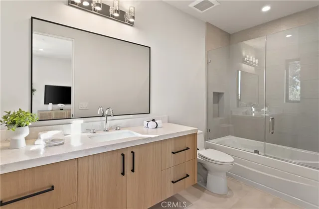 $21,995,000 | 76 Hillcrest Lane, Newport Beach, CA 92660