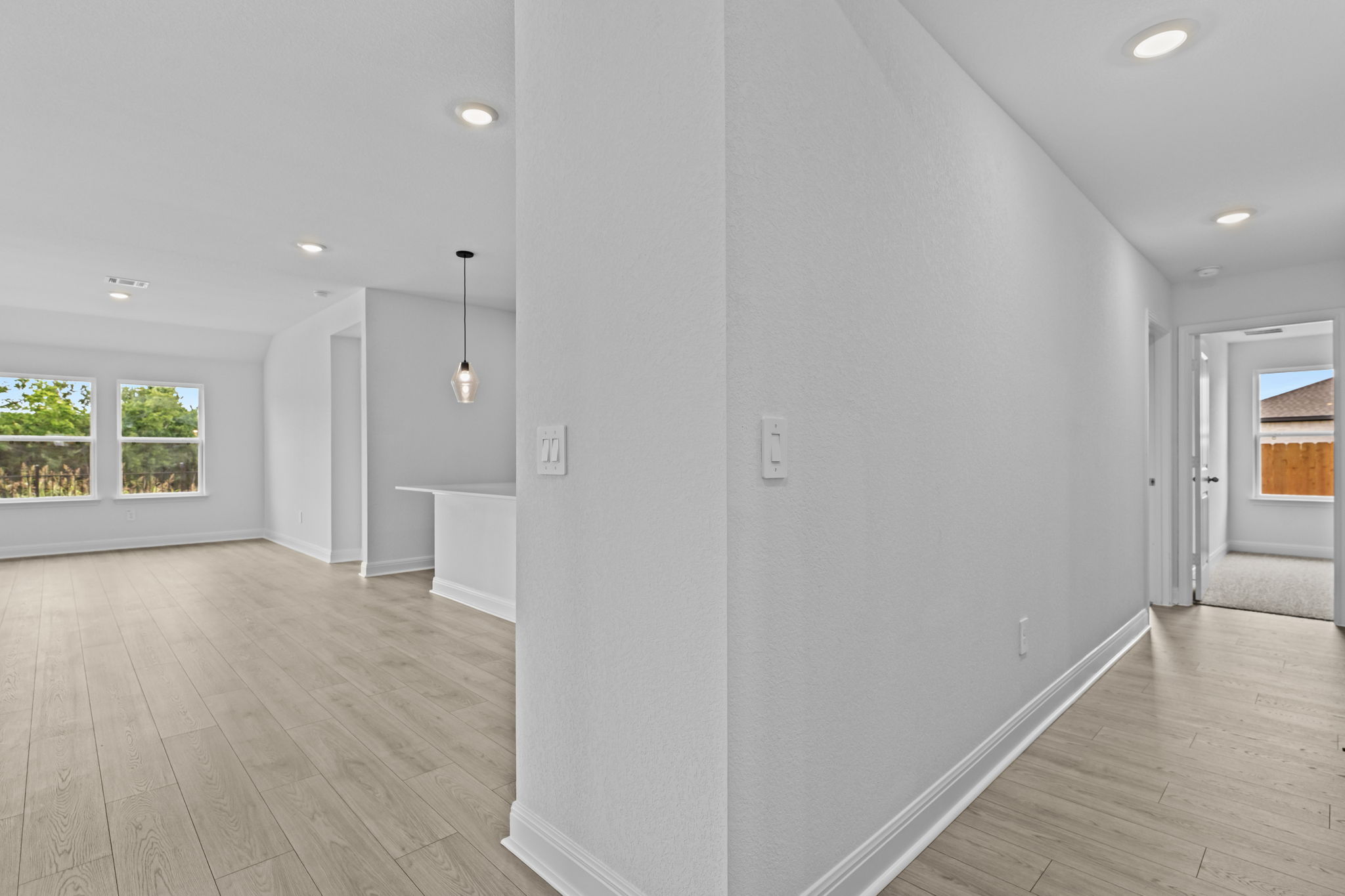 253 Rivers Edge Drive Georgetown, TX 78628 - Photo 13 of 34
