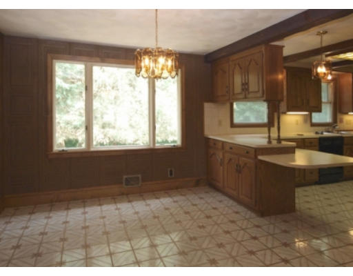 18 Douglas Road Warwick, RI 02886 - Photo 4 of 20