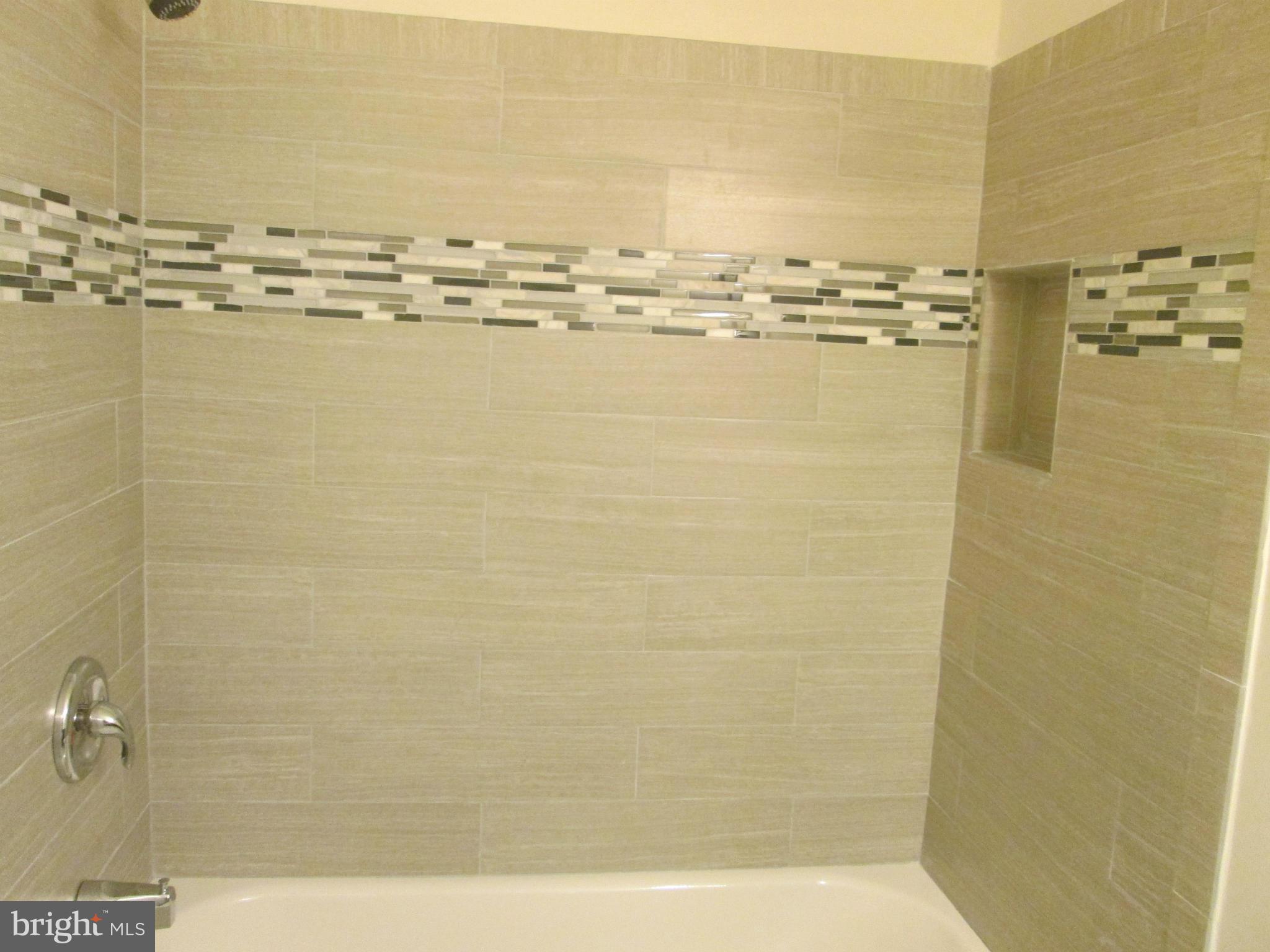 2107 Glencourse Lane Reston, VA 20191 - Photo 13 of 21 Bath