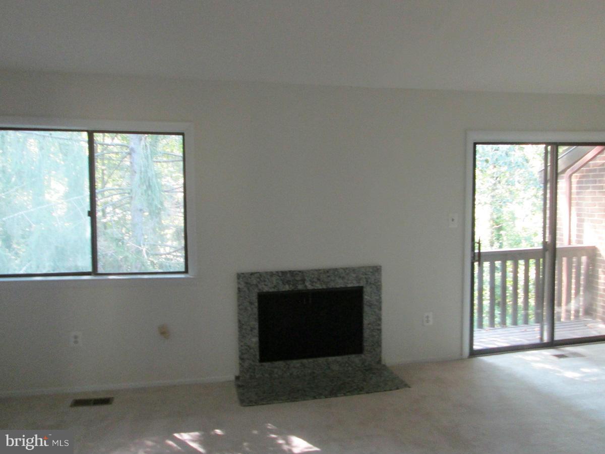 2107 Glencourse Lane Reston, VA 20191 - Photo 16 of 21 Bedroom (Master)