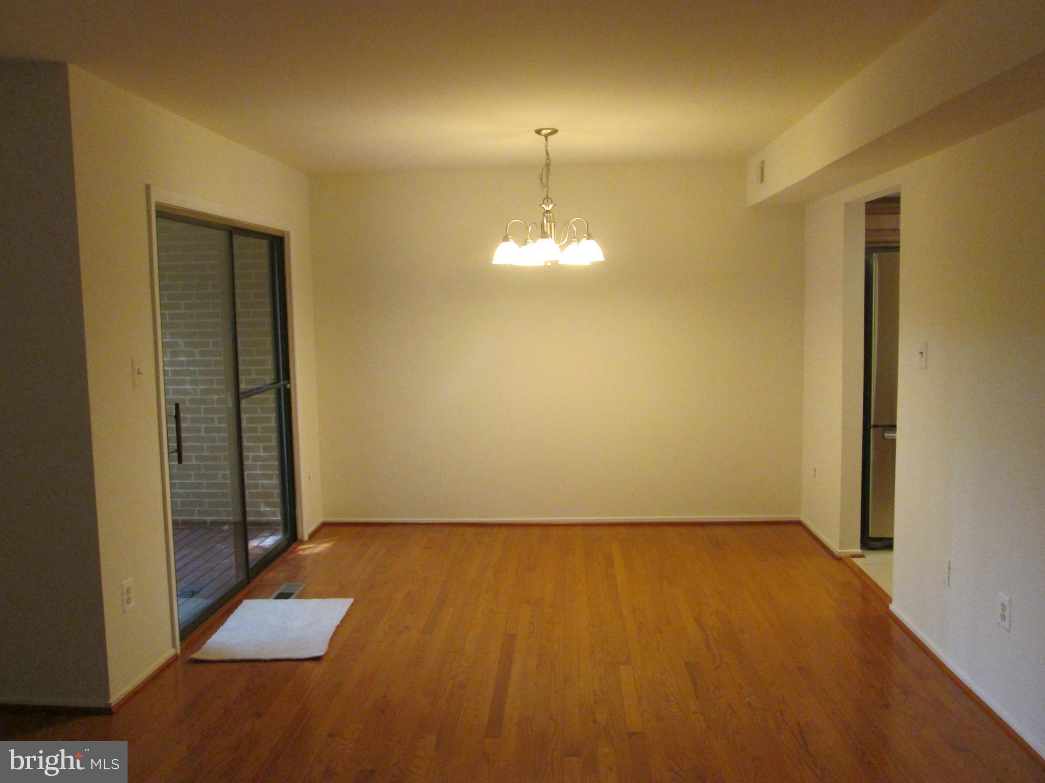 2107 Glencourse Lane Reston, VA 20191 - Photo 5 of 21 Dining Room