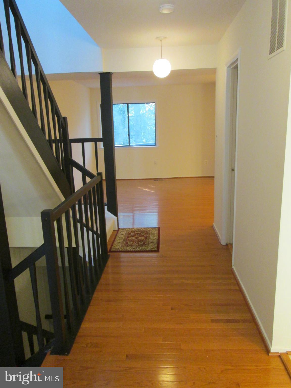 2107 Glencourse Lane Reston, VA 20191 - Photo 7 of 21 View