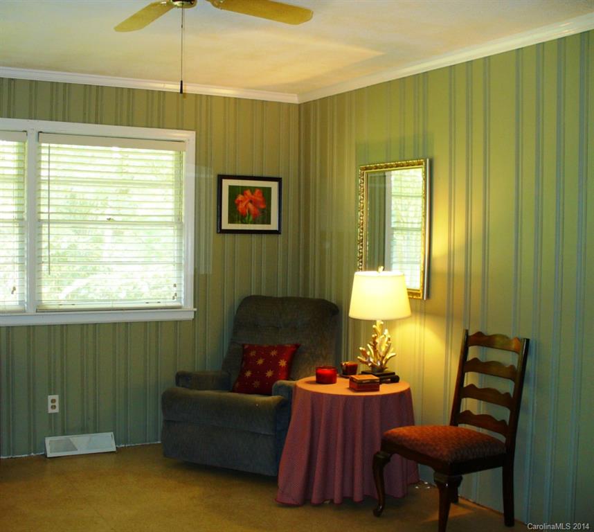 427 Boyce Road Charlotte, NC 28211 - Photo 17 of 24 Gallery Image 17