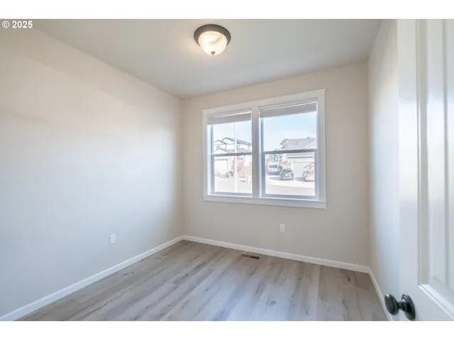 $535,000 | 383 Northwest Denton Avenue, Dallas, OR 97338