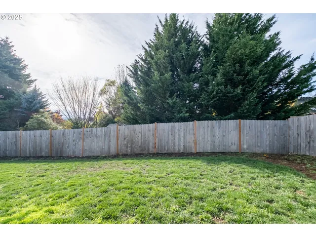 $535,000 | 383 Northwest Denton Avenue, Dallas, OR 97338