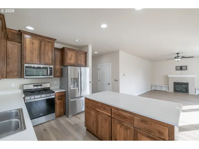 $535,000 | 383 Northwest Denton Avenue, Dallas, OR 97338