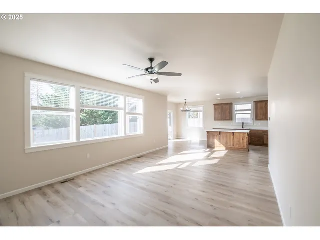 $535,000 | 383 Northwest Denton Avenue, Dallas, OR 97338