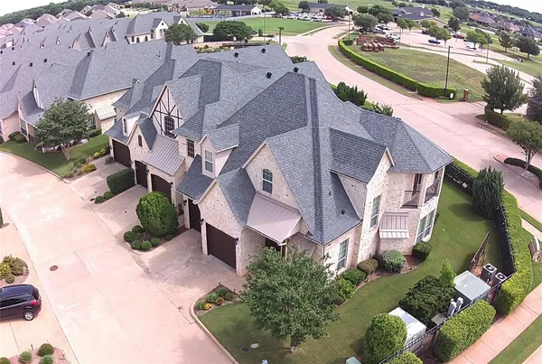 $469,000 | 2541 Vineyard Drive, Granbury, TX 76048
