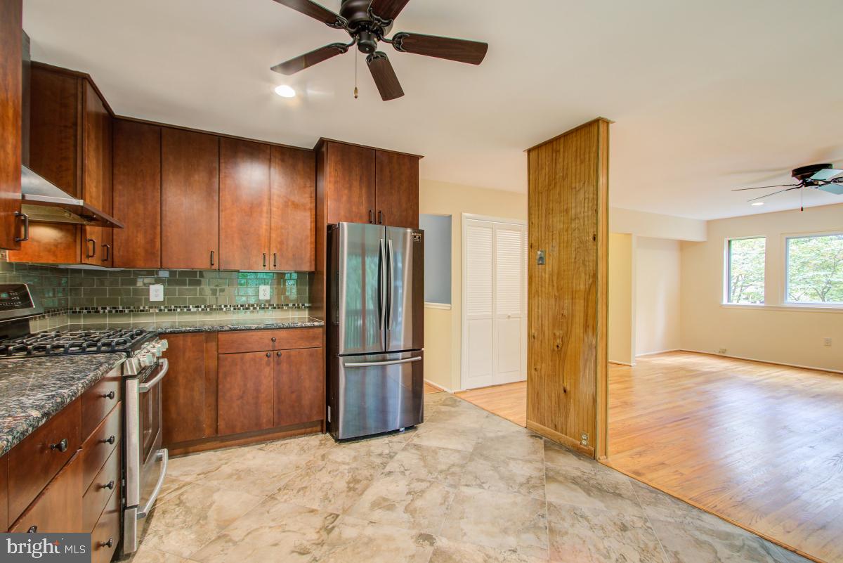 14813 Stonegate Terrace Silver Spring, MD 20905 - Photo 11 of 42 Gallery Image 11