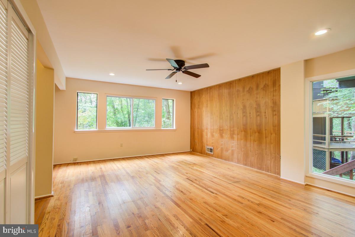 14813 Stonegate Terrace Silver Spring, MD 20905 - Photo 13 of 42 Gallery Image 13