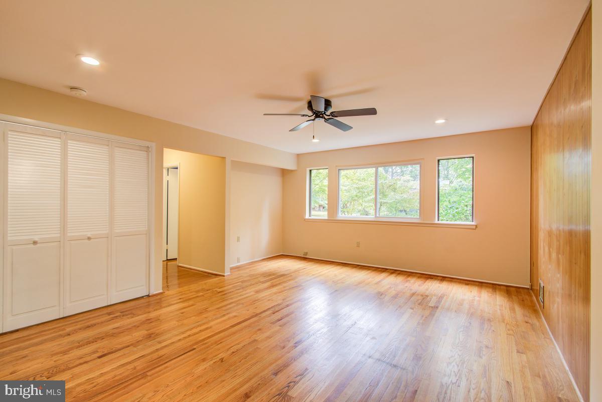 14813 Stonegate Terrace Silver Spring, MD 20905 - Photo 14 of 42 Gallery Image 14
