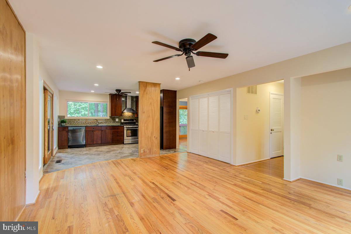 14813 Stonegate Terrace Silver Spring, MD 20905 - Photo 15 of 42 Gallery Image 15