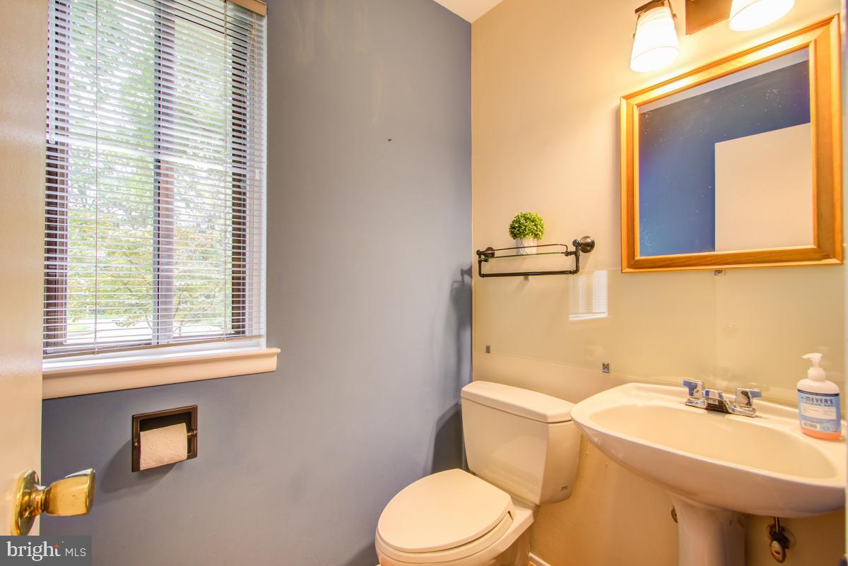 14813 Stonegate Terrace Silver Spring, MD 20905 - Photo 17 of 42 Gallery Image 17