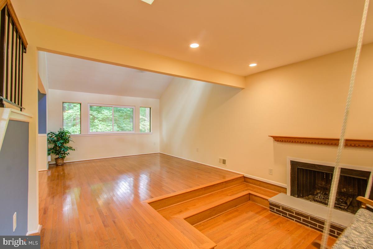 14813 Stonegate Terrace Silver Spring, MD 20905 - Photo 3 of 42 Gallery Image 3