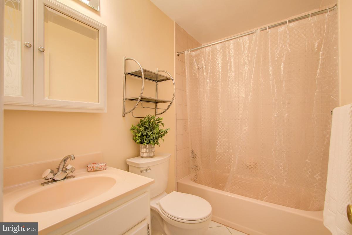 14813 Stonegate Terrace Silver Spring, MD 20905 - Photo 29 of 42 Gallery Image 29