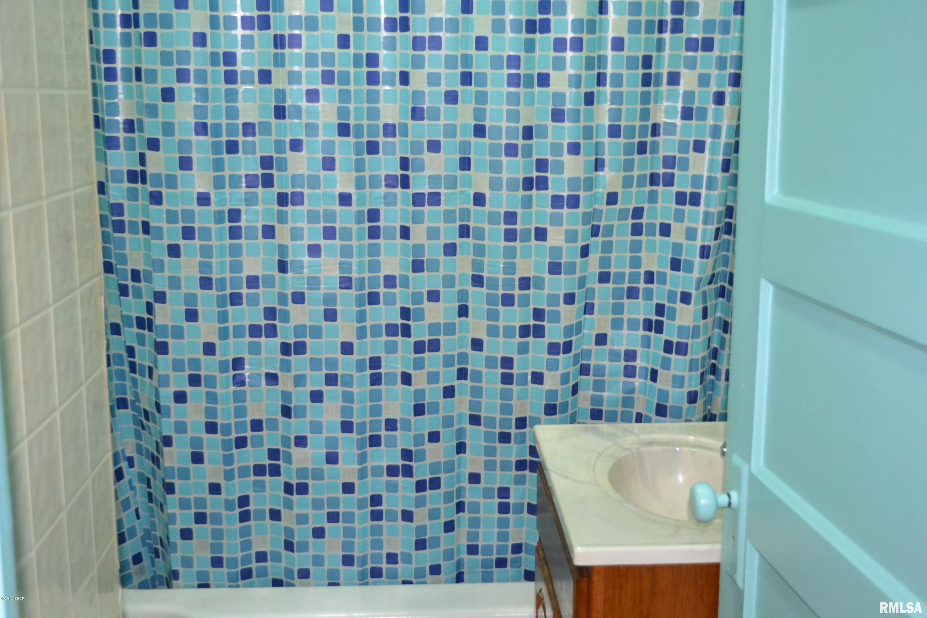 11975 Shattuc Road Centralia, IL 62801 - Photo 8 of 8