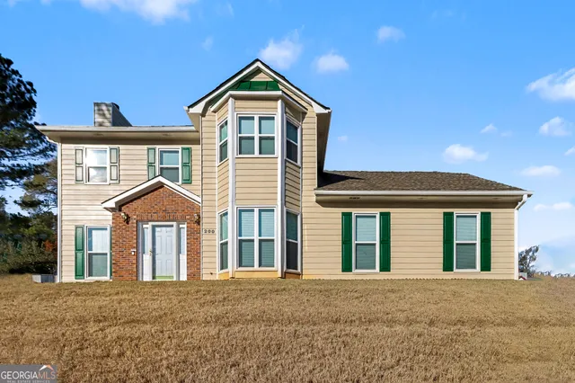 $359,995 | 200 Weatherly Drive, Fayetteville, GA 30214