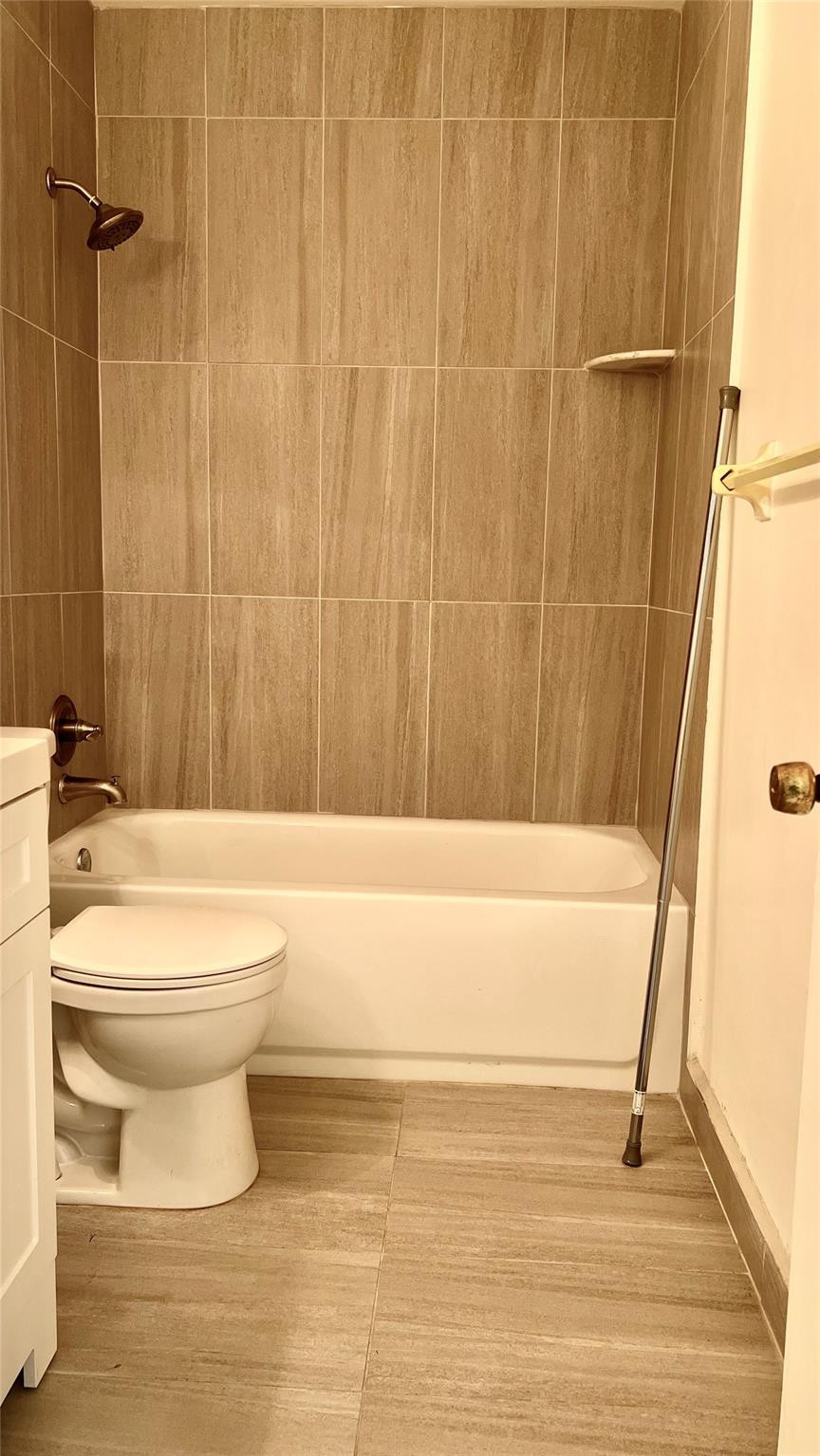 225 Southwest 7th Street, Unit 3 Boca Raton, FL 33432 - Photo 6 of 17 Photo 6