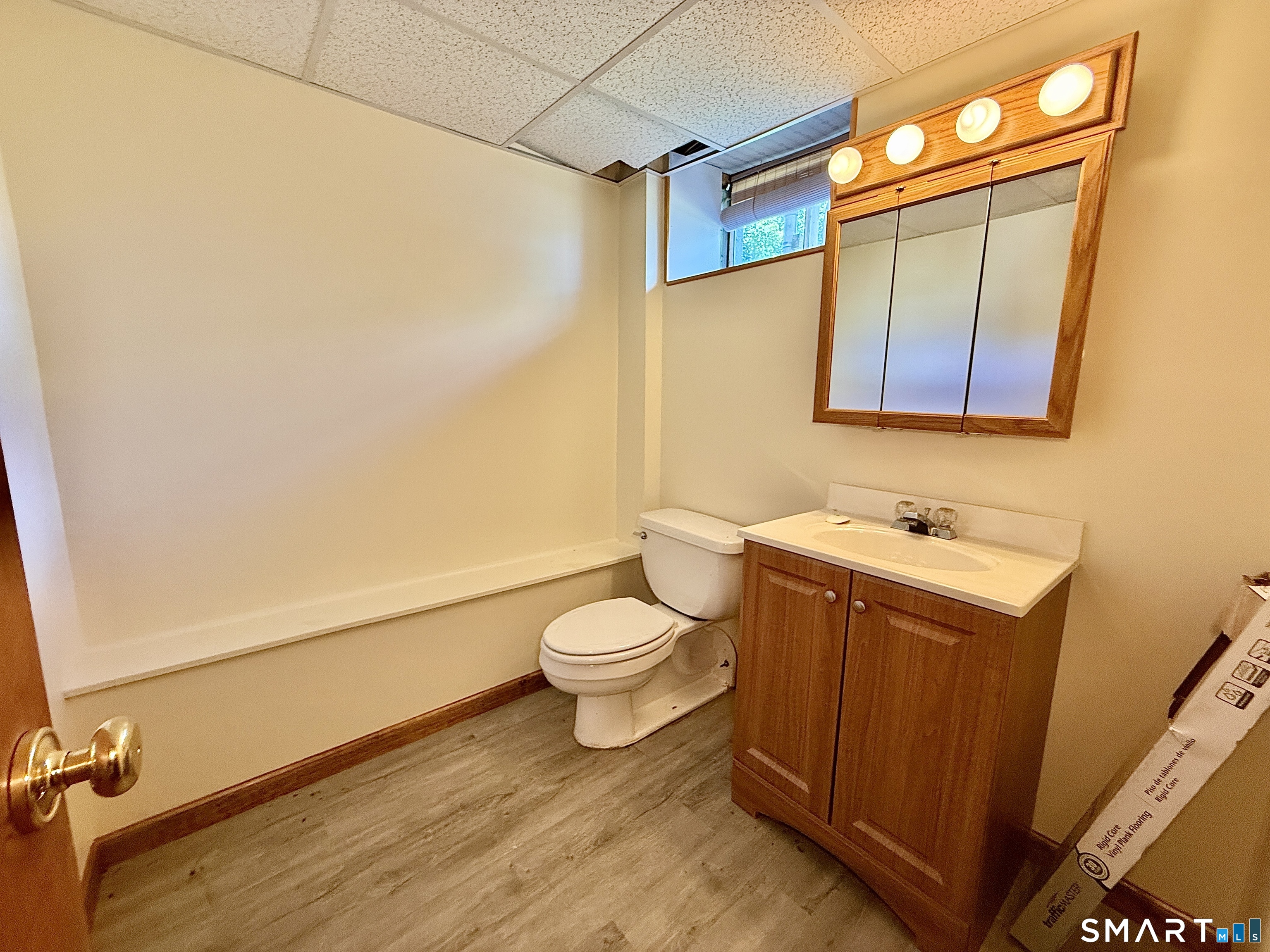 100 Decicco Road Waterbury, CT 06705 - Photo 23 of 34