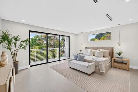 $1,525,000 | 910 Southeast 13th Street, Fort Lauderdale, FL 33316