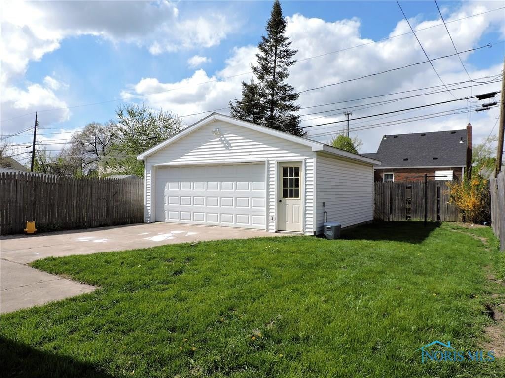 916 Waybridge Road Toledo, OH 43612 - Photo 17 of 17 Gallery Image 17