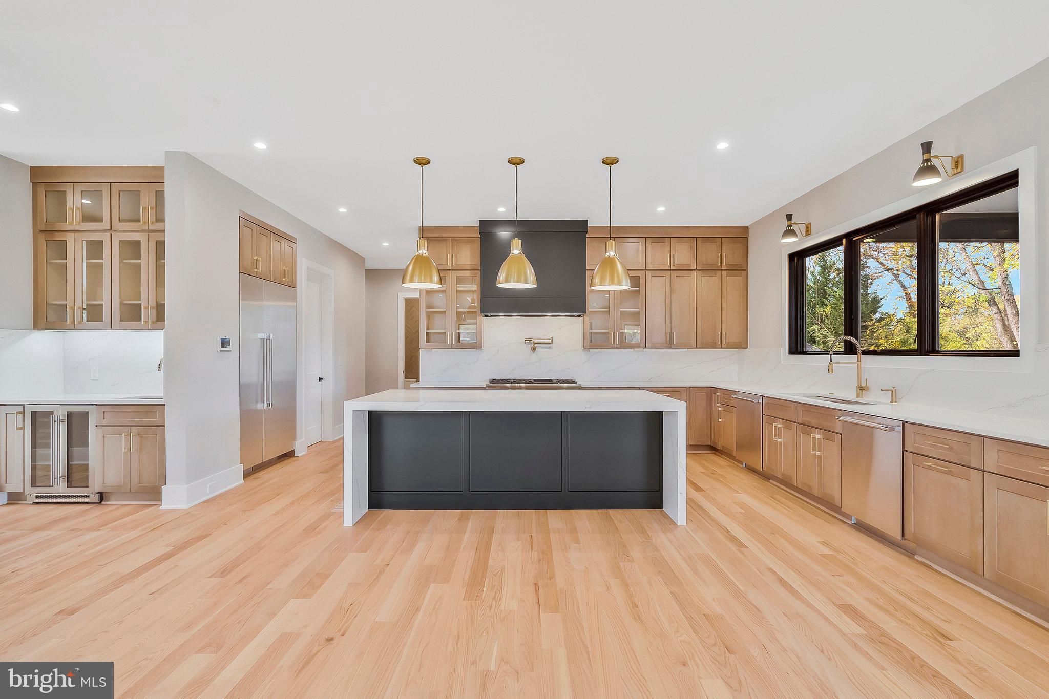 1907 Foxhall Road McLean, VA 22101 - Photo 19 of 100 48 inch wide x 9 feet long kitchen island